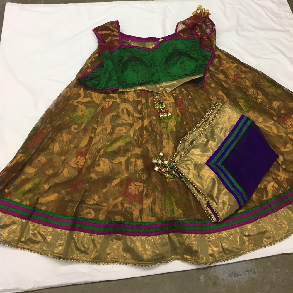 Navrati chaniya choli